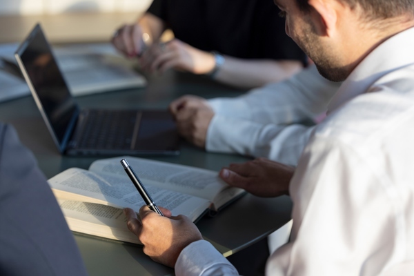 Web Res Mfmac Office Imagery 101 (2)