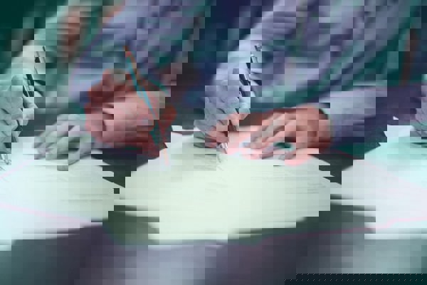 https://www.morton-fraser.com/sites/default/files/2022-04/PROFILE_MF_Nikki_Hunter_955.jpg