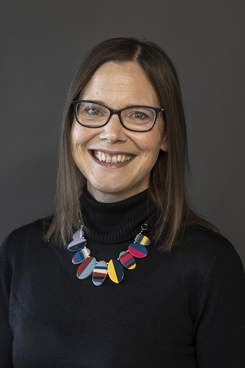 Caroline Earnshaw201